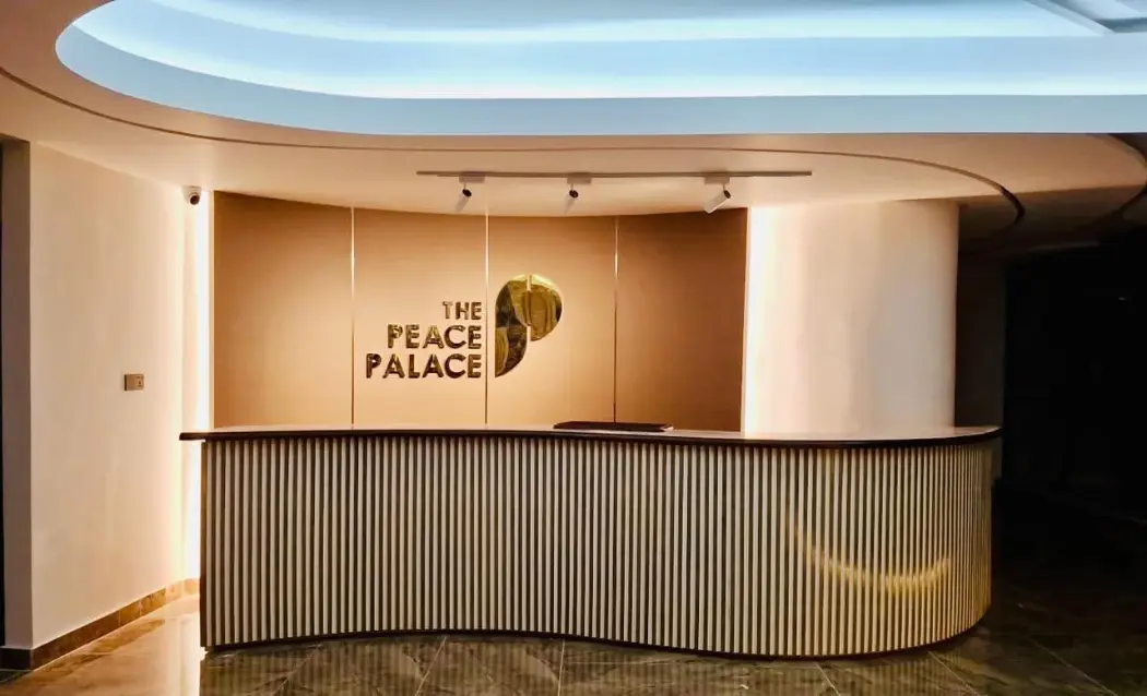 Hotel Peace Palace